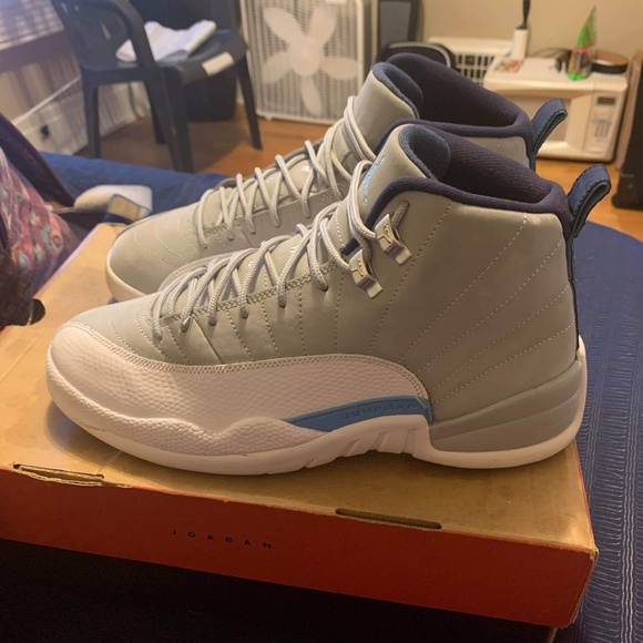 Jordan 12 - Picture 3 of 4